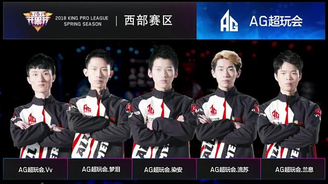 Aixiao： 369 和我是好兄弟。在2021年，我从 Bilibili Gaming 把他带走过一次，但这次我被拦截了。