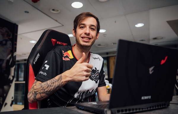 【前瞻】2025LPL春季赛 FPX vs LGD，FPX状态极差还能赢吗？